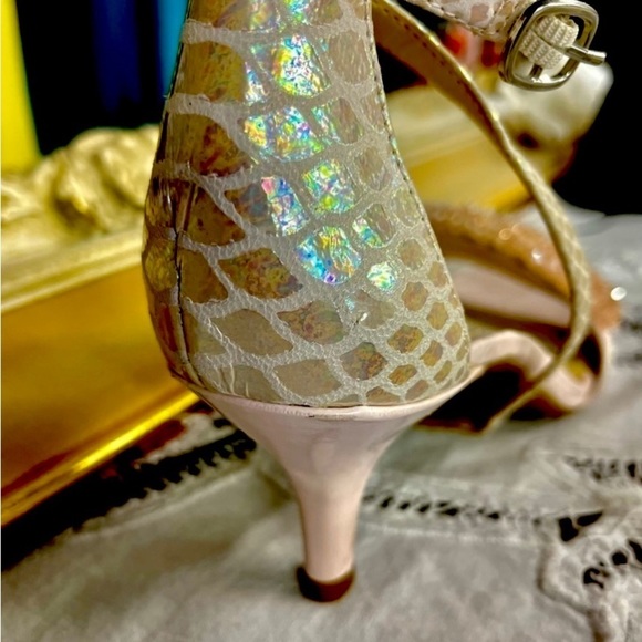 𝅺ALEX MARIE BEADED KITTEN HEELS WITH IRIDESCENT OUTER - Picture 6 of 9